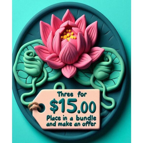 Bundle 3 for $15 Casino Chip Keychain on Silver Tone Key Ring - Picture 2 of 7